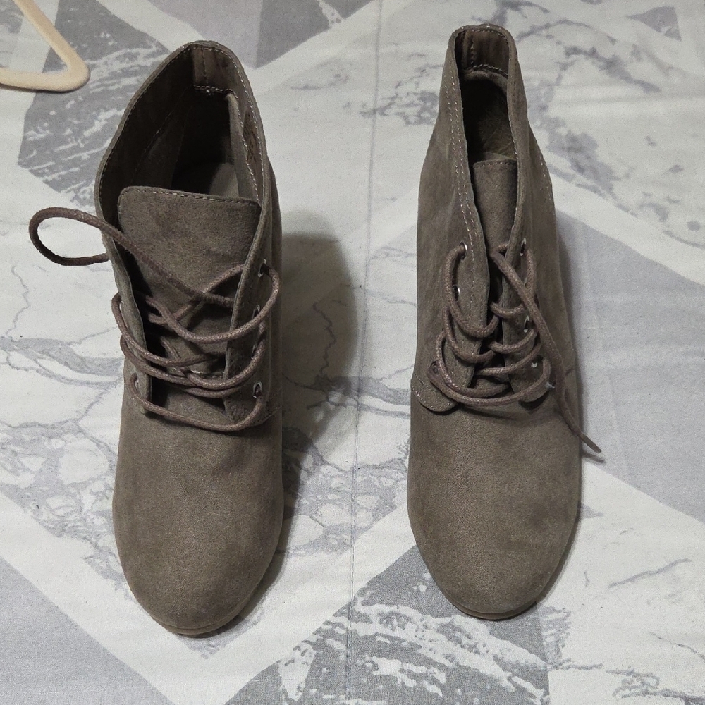 Women's Suede Ankle Boots - Brown